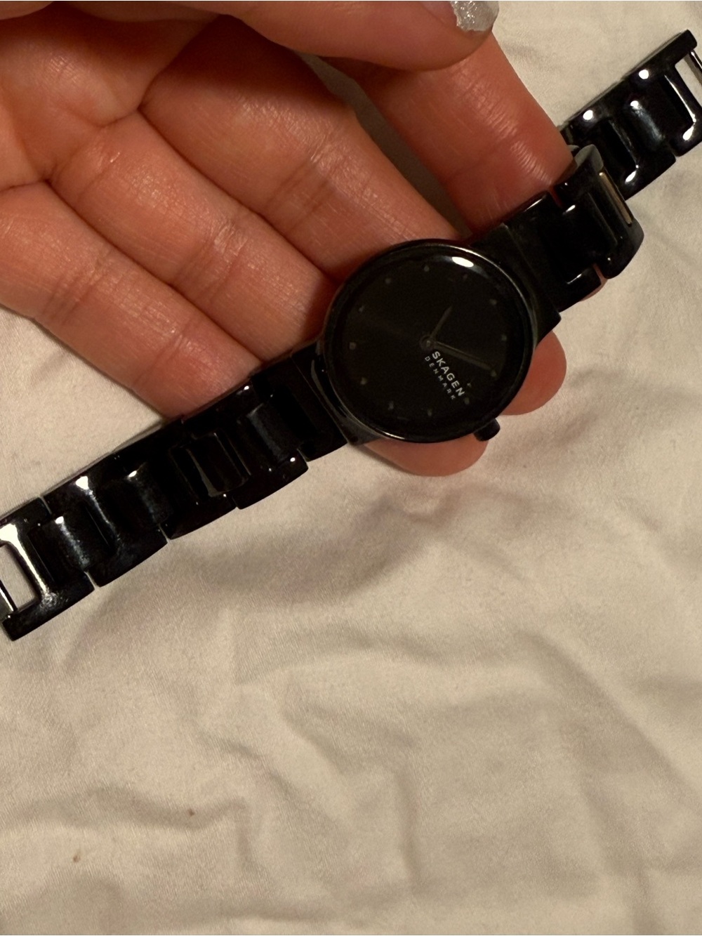 Skagen Black Ceramic Women's Watch - Glossy Minimalist Timepiece
